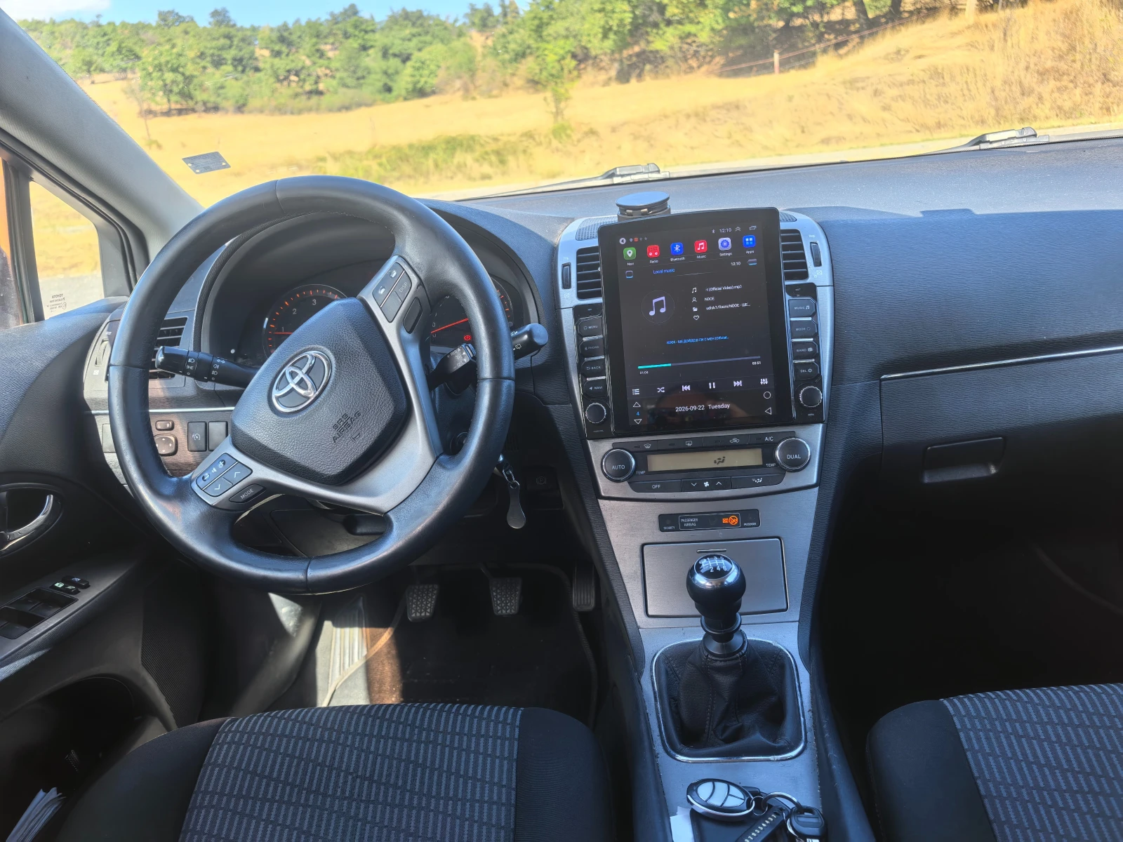 Toyota Avensis 2200, снимка 6 - Автомобили и джипове - 56192001