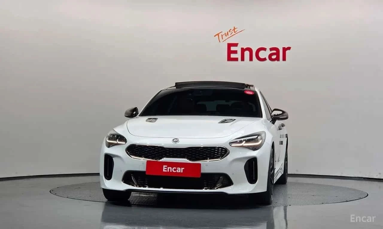 Kia Stinger, снимка 3 - Автомобили и джипове - 56730320