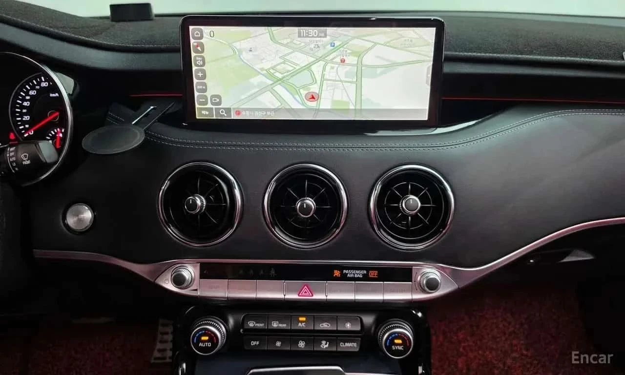 Kia Stinger, снимка 13 - Автомобили и джипове - 56730320