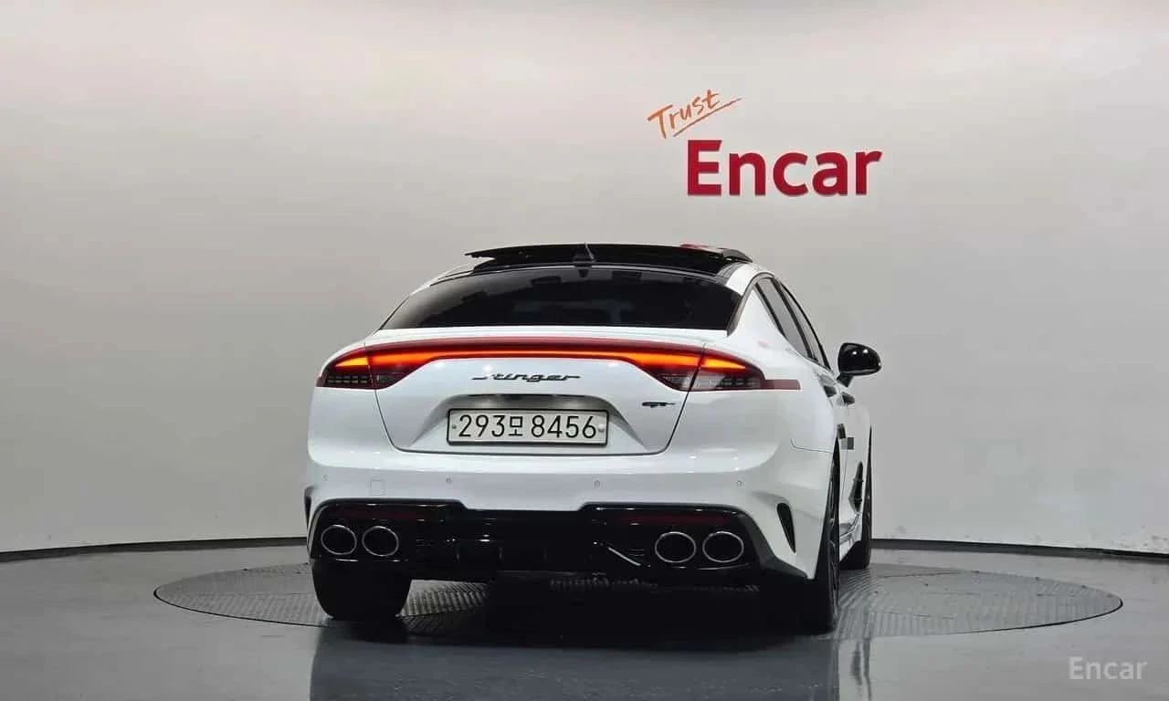 Kia Stinger, снимка 4 - Автомобили и джипове - 56730320