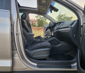Hyundai Tucson 2.0 CRDI 136kc.4x4 PANORAMA, снимка 11