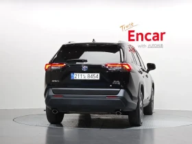 Toyota Rav4 5Th Generation 2.5 2Wd Hybrid Xle, снимка 4