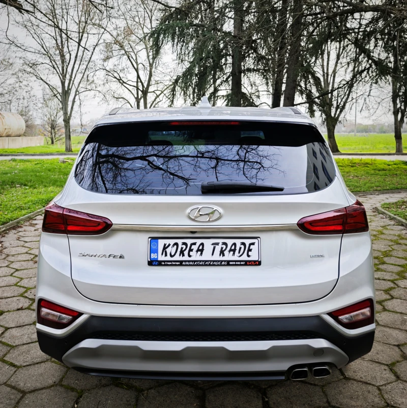 Hyundai Santa fe 2.0 CRDI 4x4 - 7 МЕСТА !, снимка 5 - Автомобили и джипове - 52671580