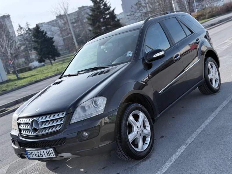 Mercedes-Benz ML 320 CDI* 4MATIC* ОБСЛУЖЕН* КОЖА* КЛИМАТРОНИК , снимка 2 - Автомобили и джипове - 52842137