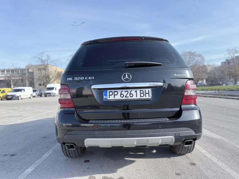 Mercedes-Benz ML 320 CDI* 4MATIC* ОБСЛУЖЕН* КОЖА* КЛИМАТРОНИК , снимка 7 - Автомобили и джипове - 52842137