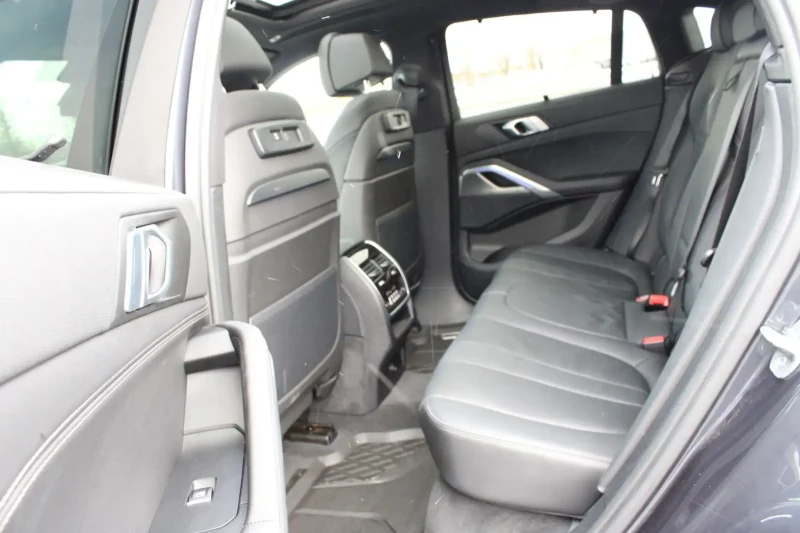 BMW X6 * ФИКСИРАНА ЦЕНА * CARFAX* ПОДГРЕВИ/ОБДУХВАНЕ* , снимка 13 - Автомобили и джипове - 53228728