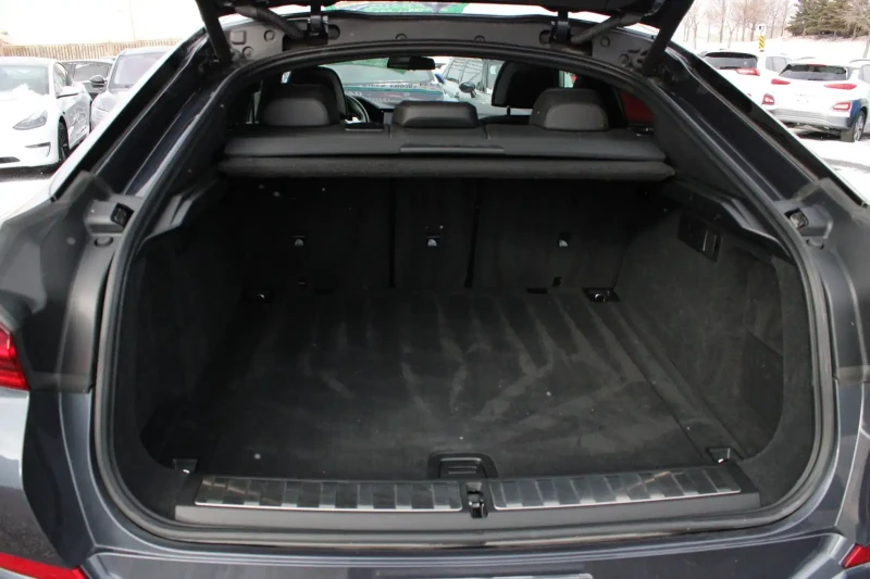 BMW X6 * ФИКСИРАНА ЦЕНА * CARFAX* ПОДГРЕВИ/ОБДУХВАНЕ* , снимка 16 - Автомобили и джипове - 53228728