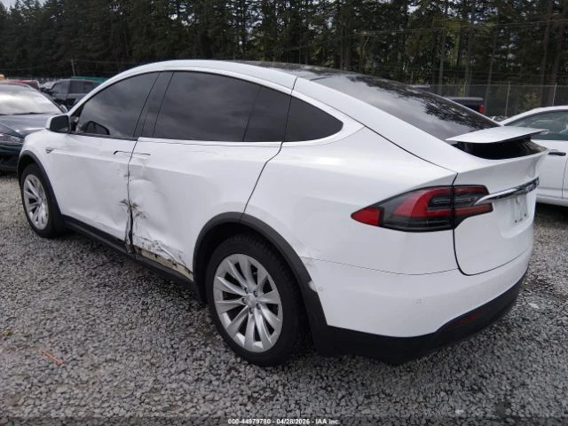 Tesla Model X 75D AWD, снимка 3 - Автомобили и джипове - 55107187