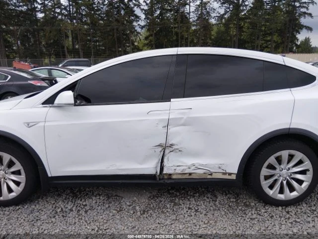 Tesla Model X 75D AWD, снимка 7 - Автомобили и джипове - 55107187