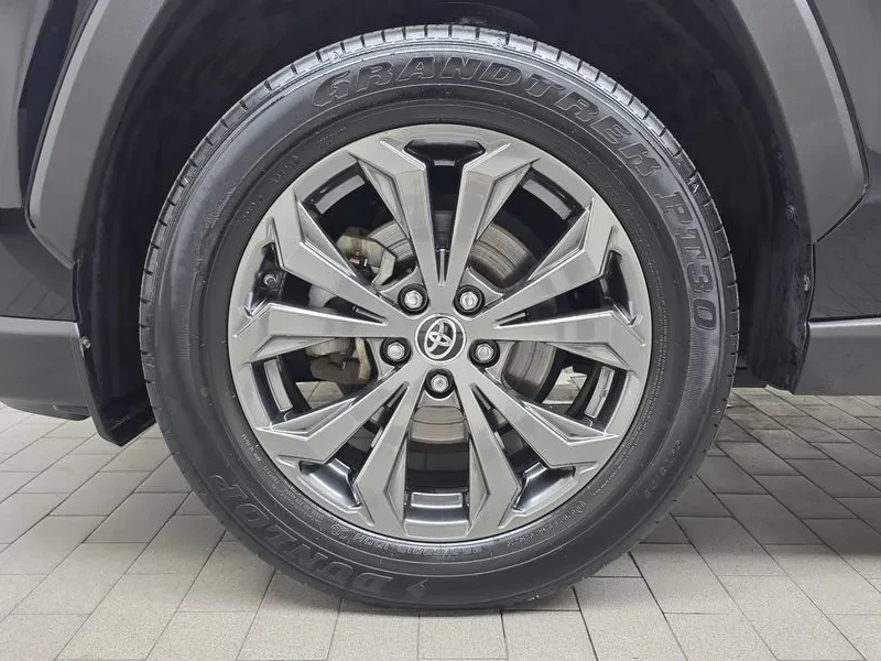 Toyota Rav4 5Th Generation 2.5 2Wd Hybrid Xle, снимка 5 - Автомобили и джипове - 56289479