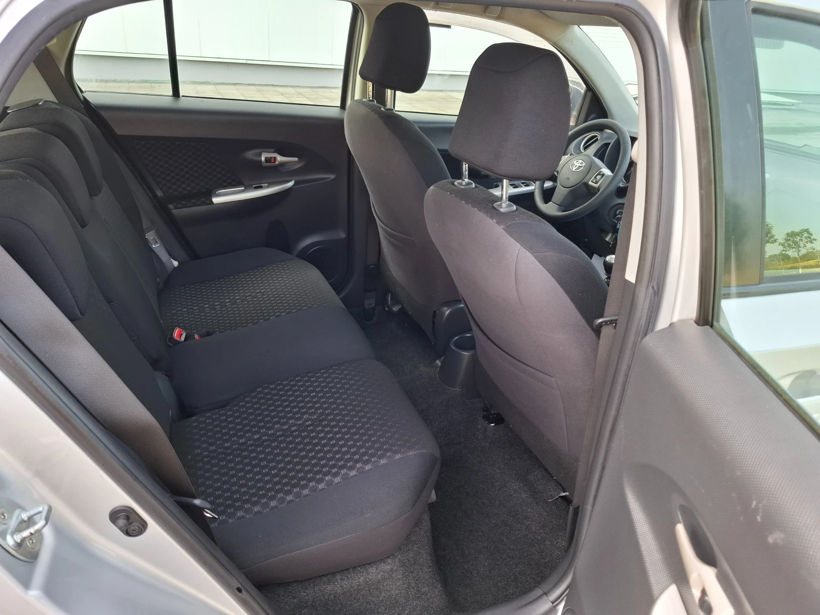 Toyota Urban Cruiser 1.4D4D - изображение 10