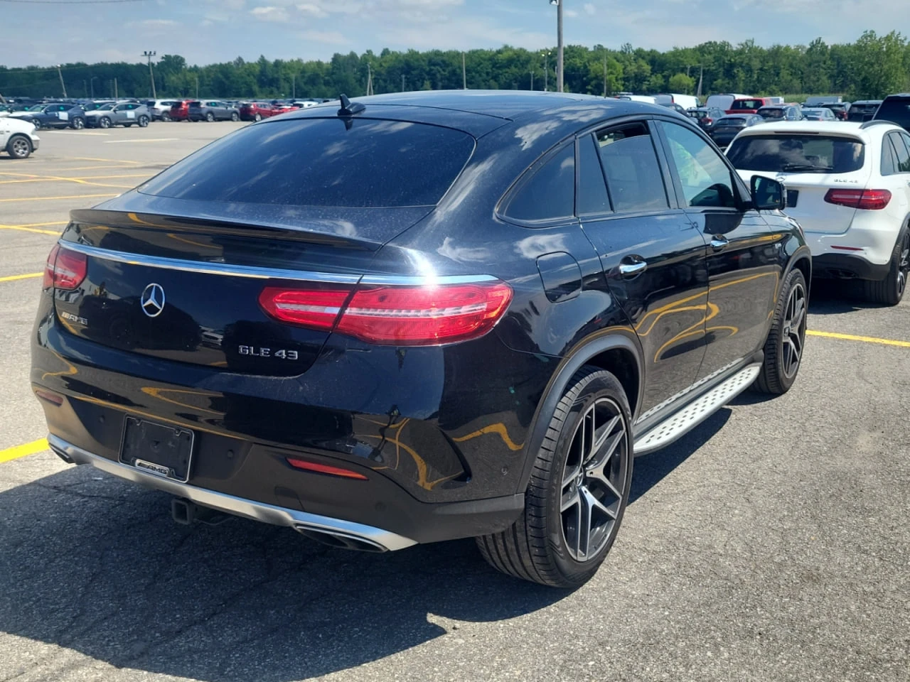 Mercedes-Benz GLE 43 AMG * CARFAX * АВТО КРЕДИТ * ЦЕНА ДО БГ! - изображение 4
