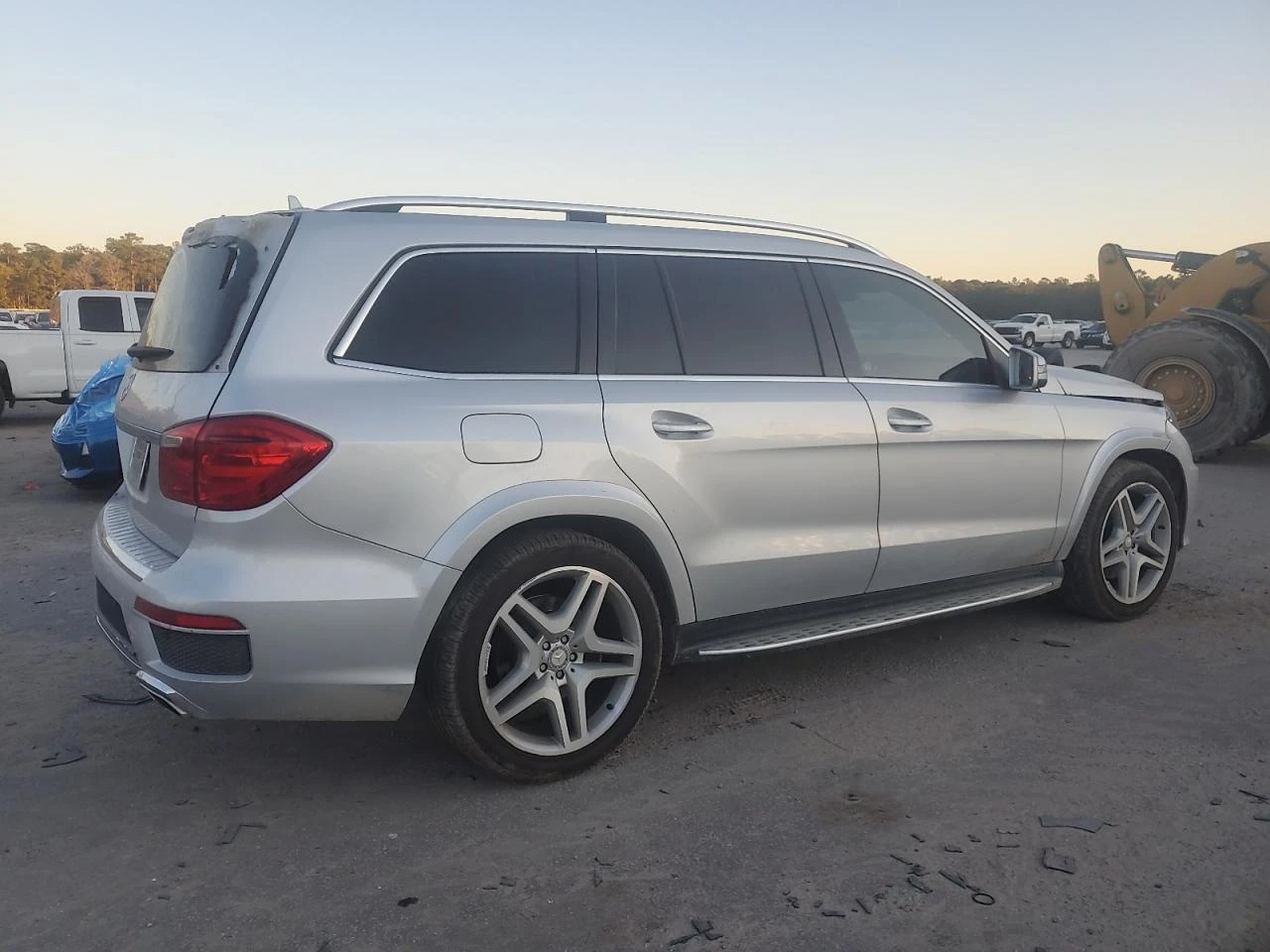 Mercedes-Benz GL 500 2015 MERCEDES-BENZ GL 550 4MATIC - изображение 4