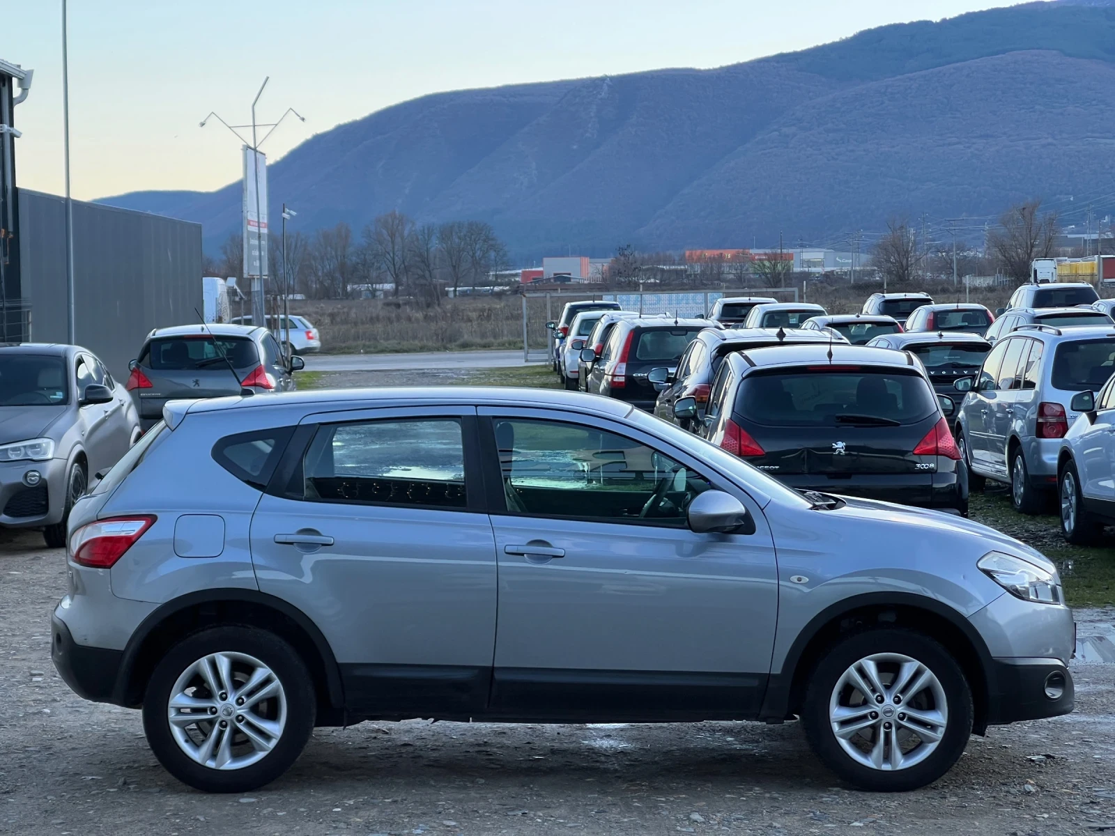 Nissan Qashqai 1.5DCi- 110к.с. Facelift/ Navi/ Camera/ Автопилот - изображение 4