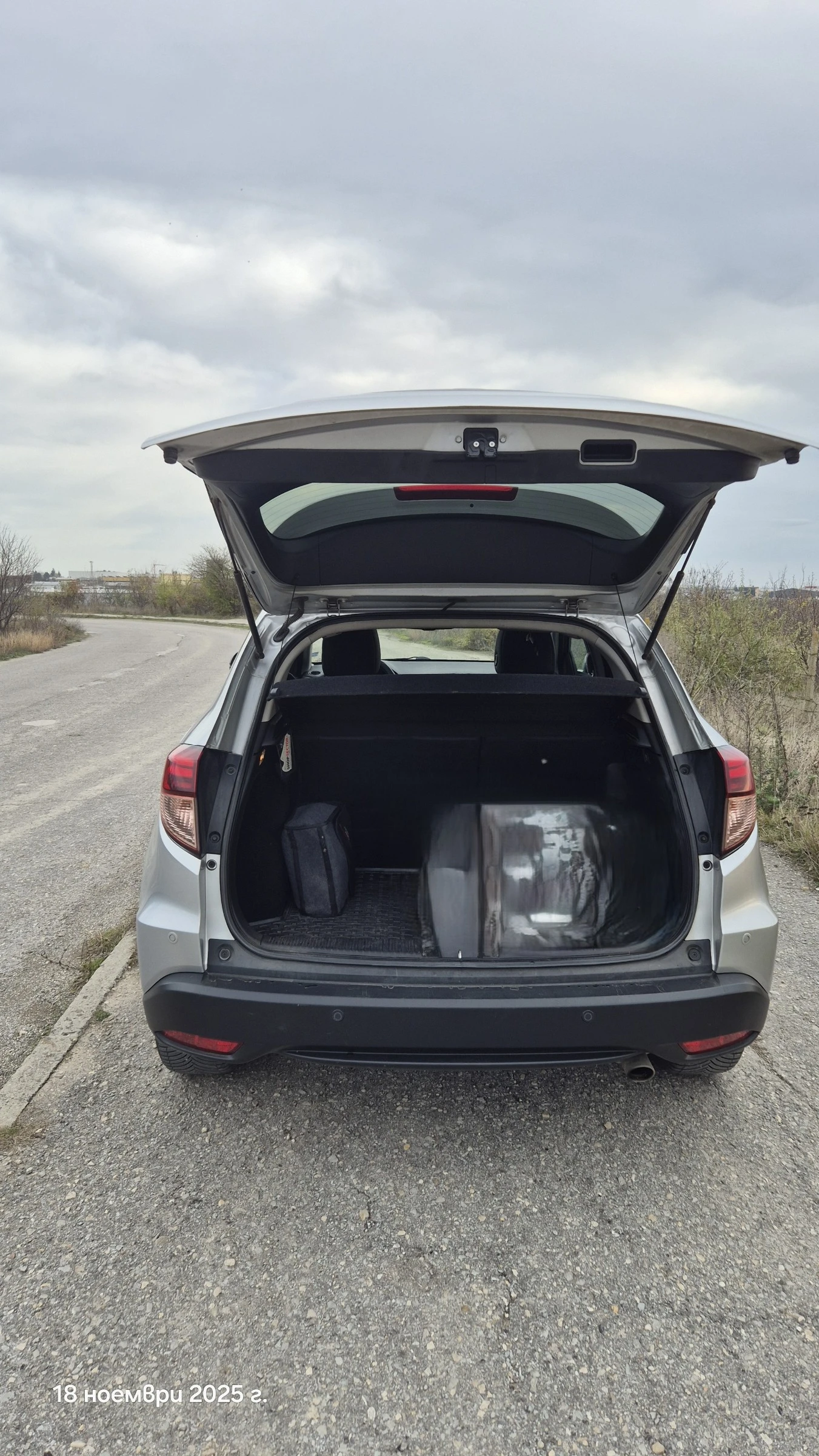 Honda Hr-v, снимка 8 - Автомобили и джипове - 53451594