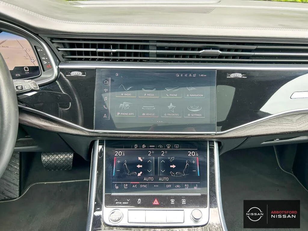 Audi Q8 55TFSI* MATRIX* S* LINE* ОБДУХВАНЕ* LANE* ASSIST* , снимка 12 - Автомобили и джипове - 54834905