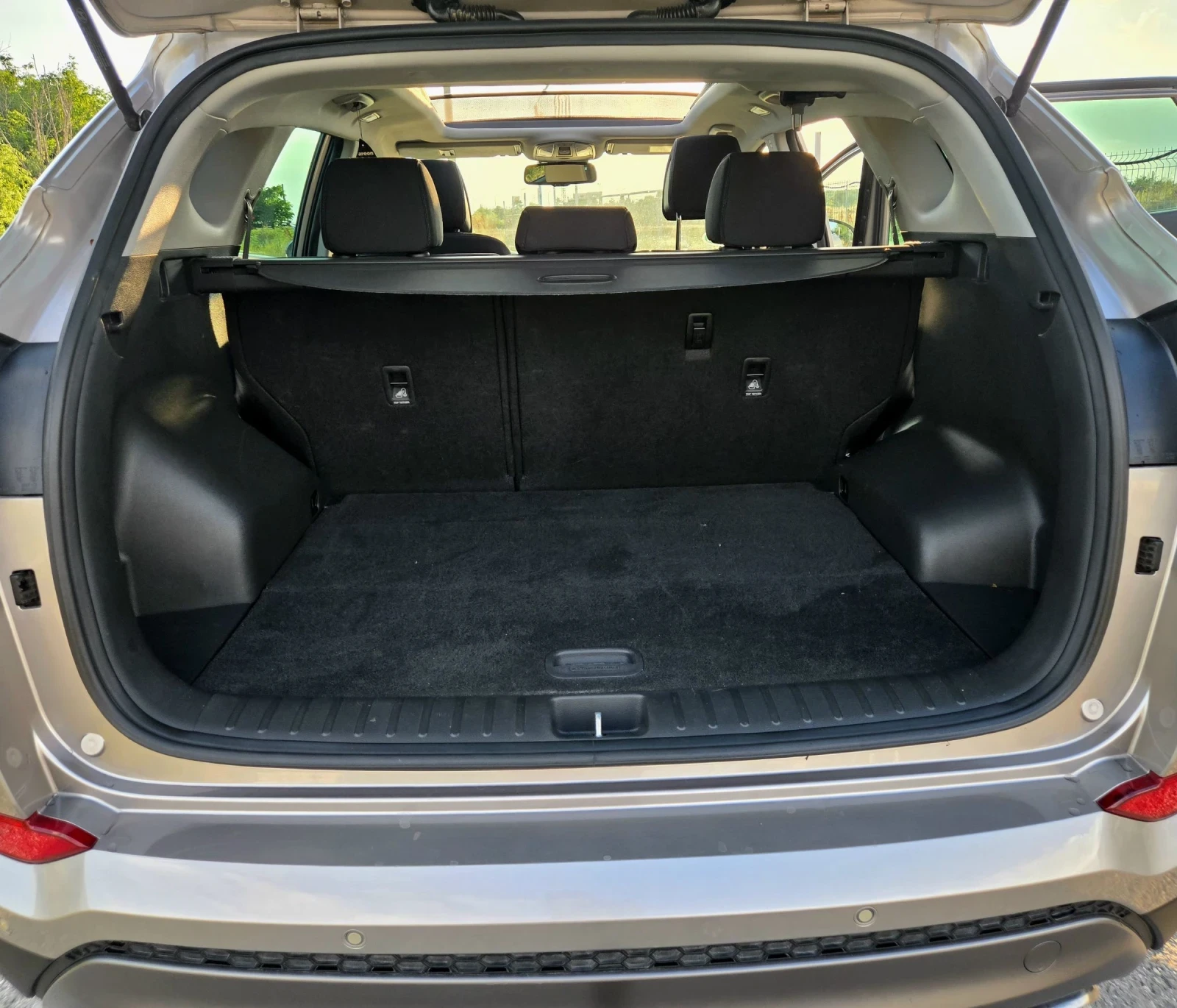 Hyundai Tucson 2.0 CRDI 136kc.4x4 PANORAMA, снимка 11 - Автомобили и джипове - 55052962