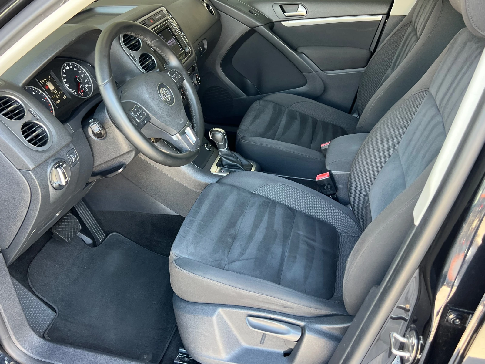 VW Tiguan 2.0TDI-150ps, 4-MOTION-ПЪЛНА СЕРВИЗНА ИСТОРИЯ!!!, снимка 9 - Автомобили и джипове - 55263787