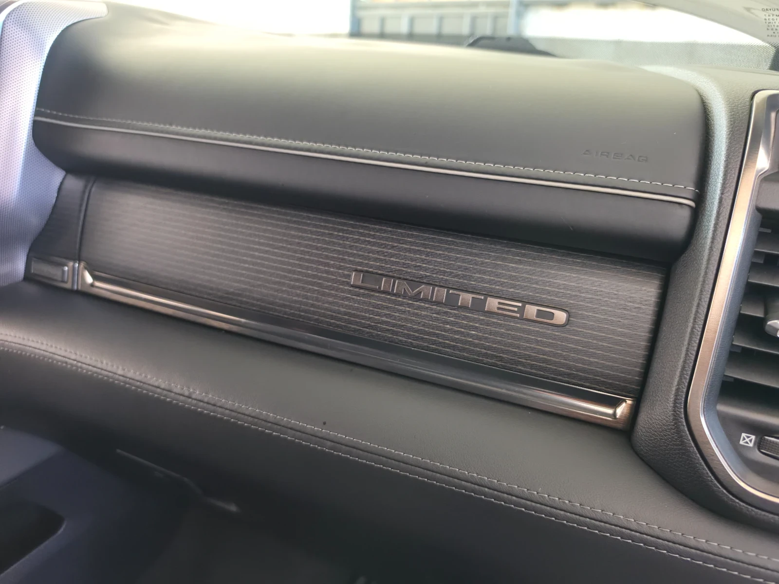 Dodge RAM 1500 5.7 V8 Hemi Limited e-torque + 50h.p. , снимка 9 - Автомобили и джипове - 55437093