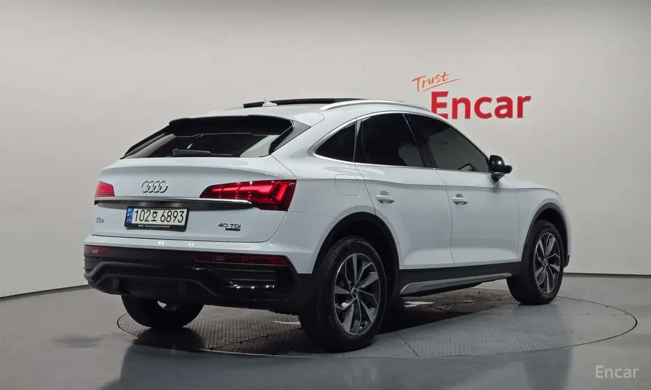 Audi Q5 * 40 TDI Quattro Sportback * , снимка 2 - Автомобили и джипове - 56271483