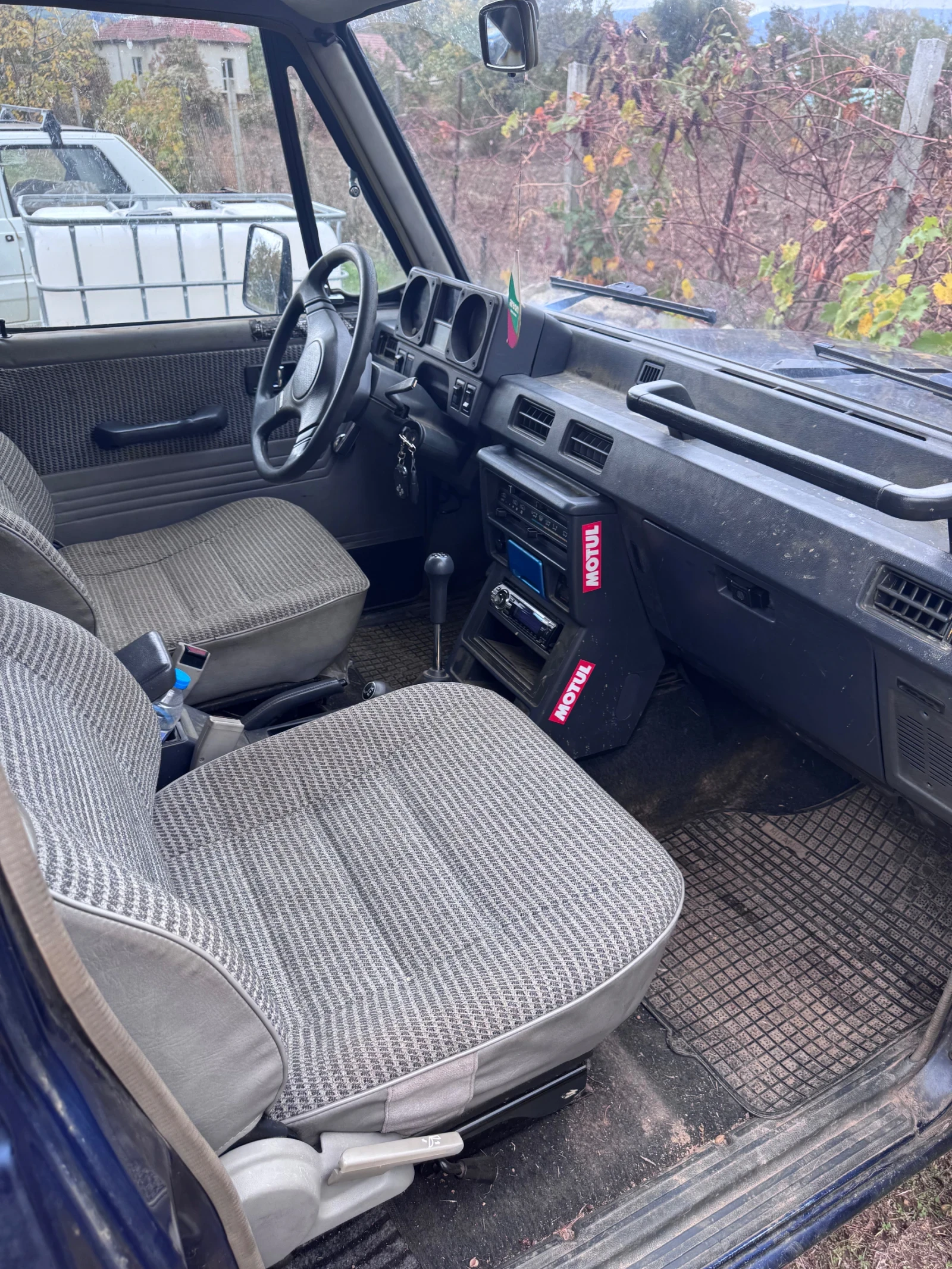 Mitsubishi Pajero 2.5 D, снимка 12 - Автомобили и джипове - 56656222