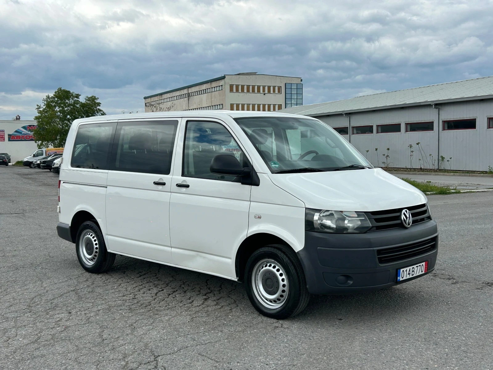 VW Transporter T5 2.0TDI 140к.с Face 8+ 1 ТОП, снимка 6 - Бусове и автобуси - 54396970