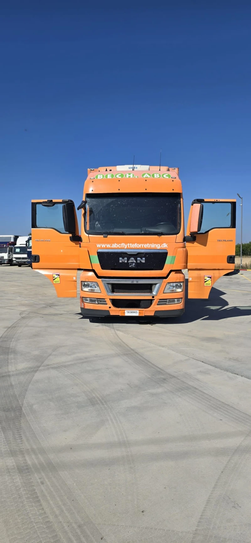 Man 26 440 -  Дрехарка