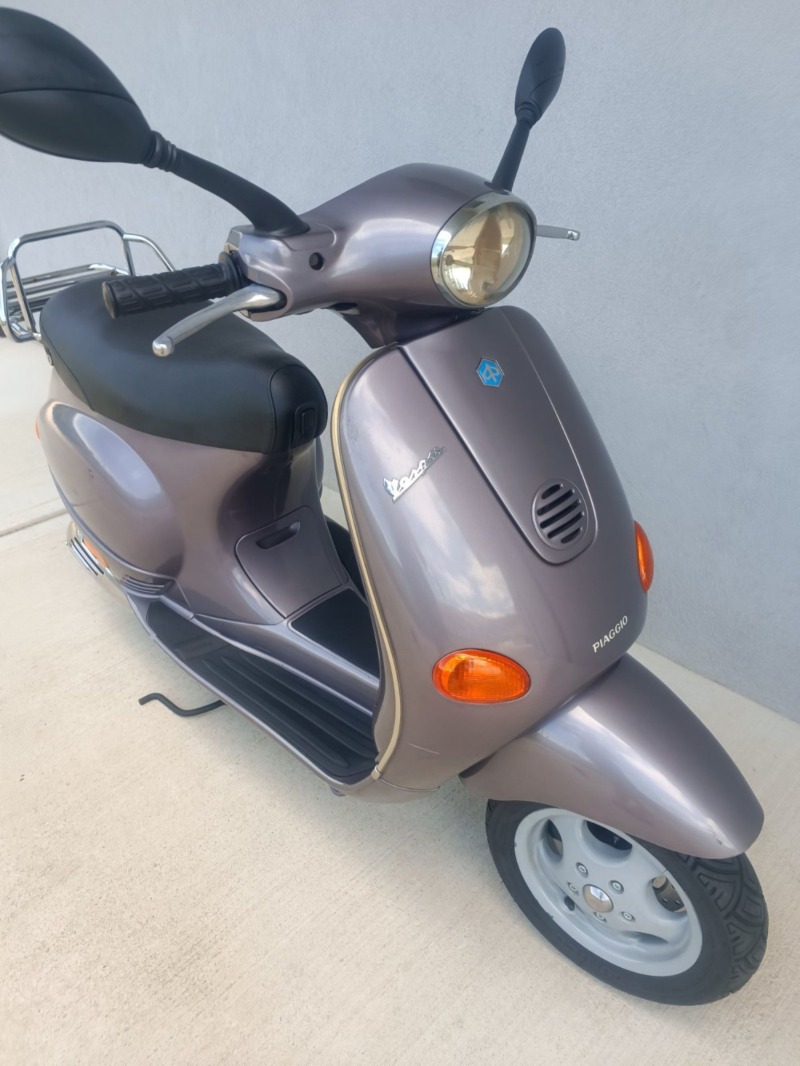 Vespa 125 22.158 км. , Нов внос Италия , снимка 3 - Мотоциклети и мототехника - 46511658