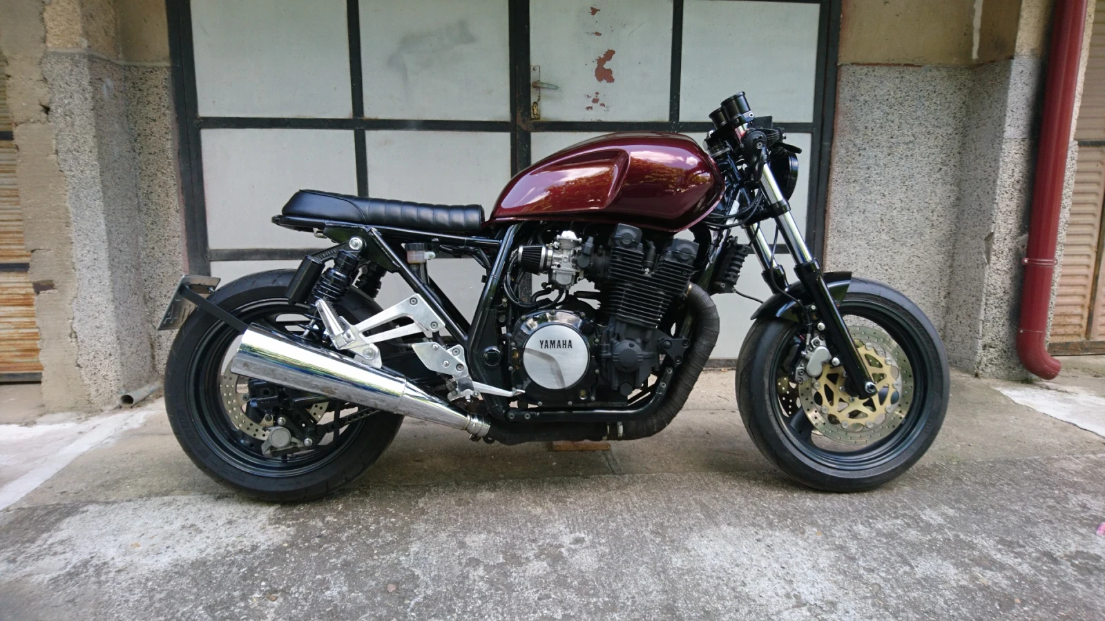 Yamaha XJR 1200