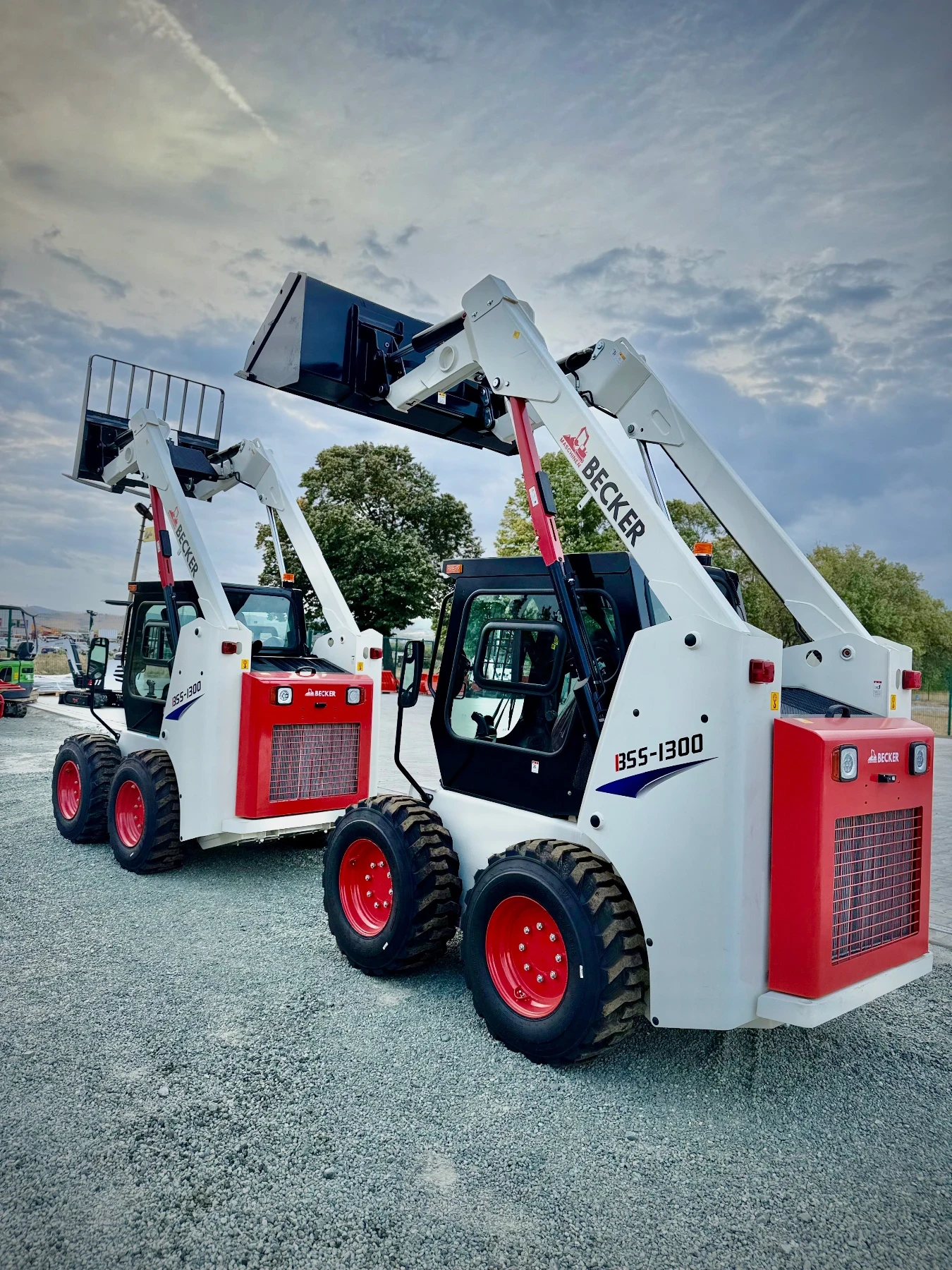 Мини челни товарачи Kubota BECKER BSS-1300 - изображение 2