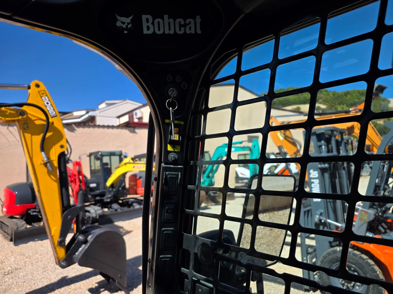 Мини челни товарачи Bobcat  Т650-HF-КЛИМАТИК, снимка 13 - Индустриална техника - 56214682