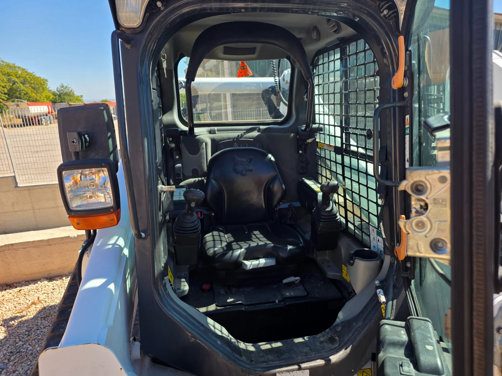 Мини челни товарачи Bobcat  Т650-HF-КЛИМАТИК, снимка 8 - Индустриална техника - 56214682