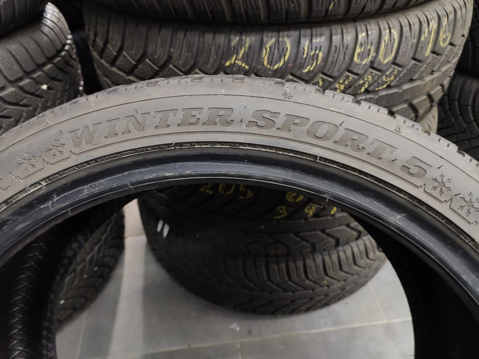  225/40R18 | Mobile.bg   3