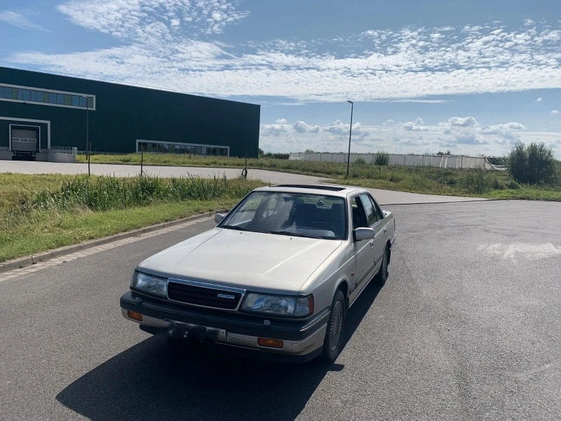 Mazda 929, снимка 12 - Автомобили и джипове - 46596893