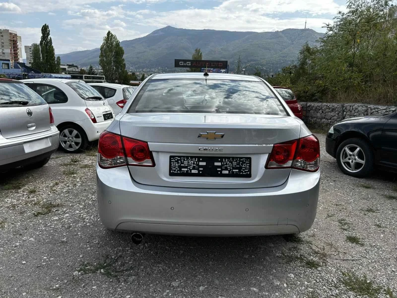 Chevrolet Cruze 2.0 D, снимка 5 - Автомобили и джипове - 49401362