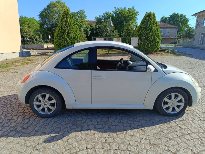 VW New beetle Dizel, снимка 4 - Автомобили и джипове - 48150837