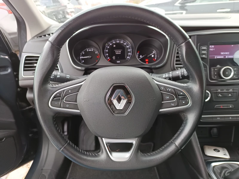 Renault Megane 1.3TCe 115к.с., снимка 9 - Автомобили и джипове - 48748307