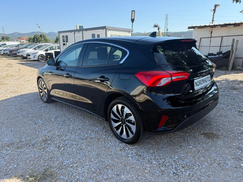 Ford Focus 1.0i/TITANIUM/NAV/LED/B&O/KEYLESS GO/SERVICE BOOK, снимка 4 - Автомобили и джипове - 50781732