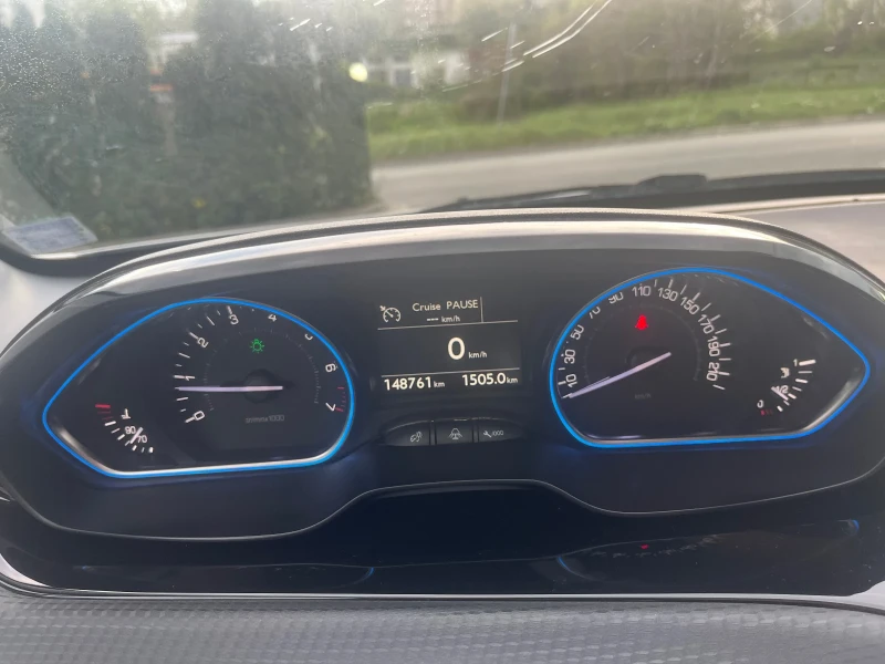 Peugeot 2008 1.2 Bluetech, снимка 9 - Автомобили и джипове - 51471015