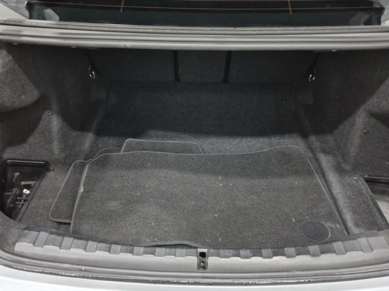 BMW 330 * 330I XDRIVE * CARFAX * БЕЗ ПЪРВОНАЧАЛНА ВНОСКА, снимка 16 - Автомобили и джипове - 52875300