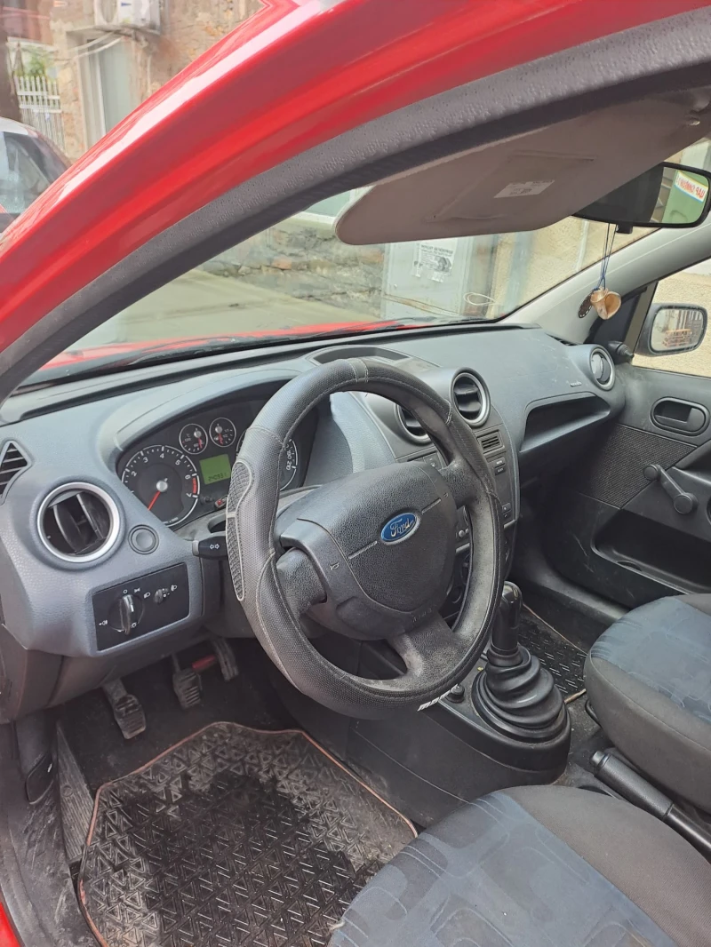 Ford Fiesta, снимка 5 - Автомобили и джипове - 53034840