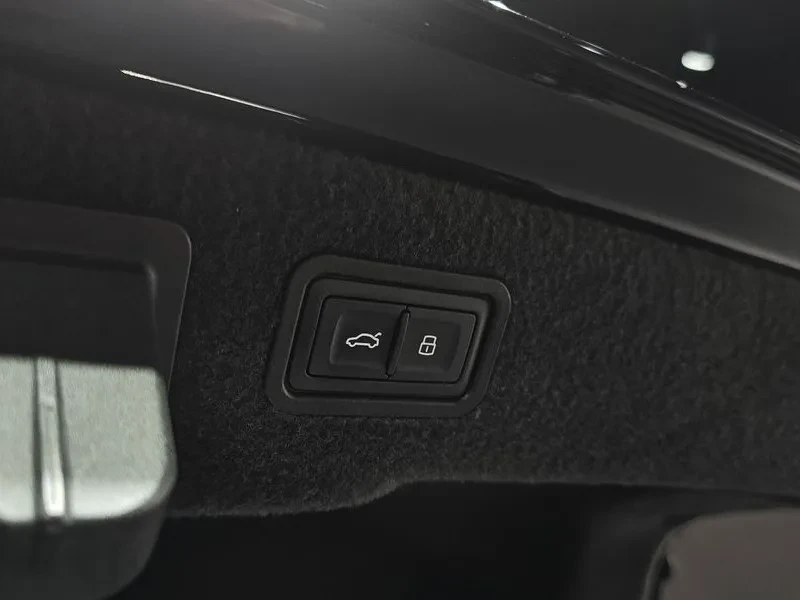 Audi A8 3.0 TDI Quattro, снимка 16 - Автомобили и джипове - 55097957