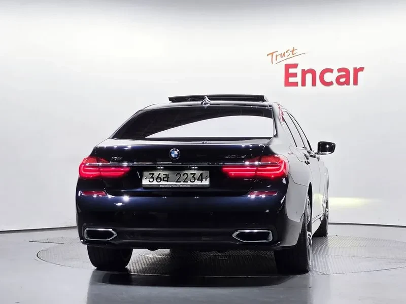BMW 730 D xDrive M Sports - САМО 30% АВАНС, снимка 4 - Автомобили и джипове - 55845249