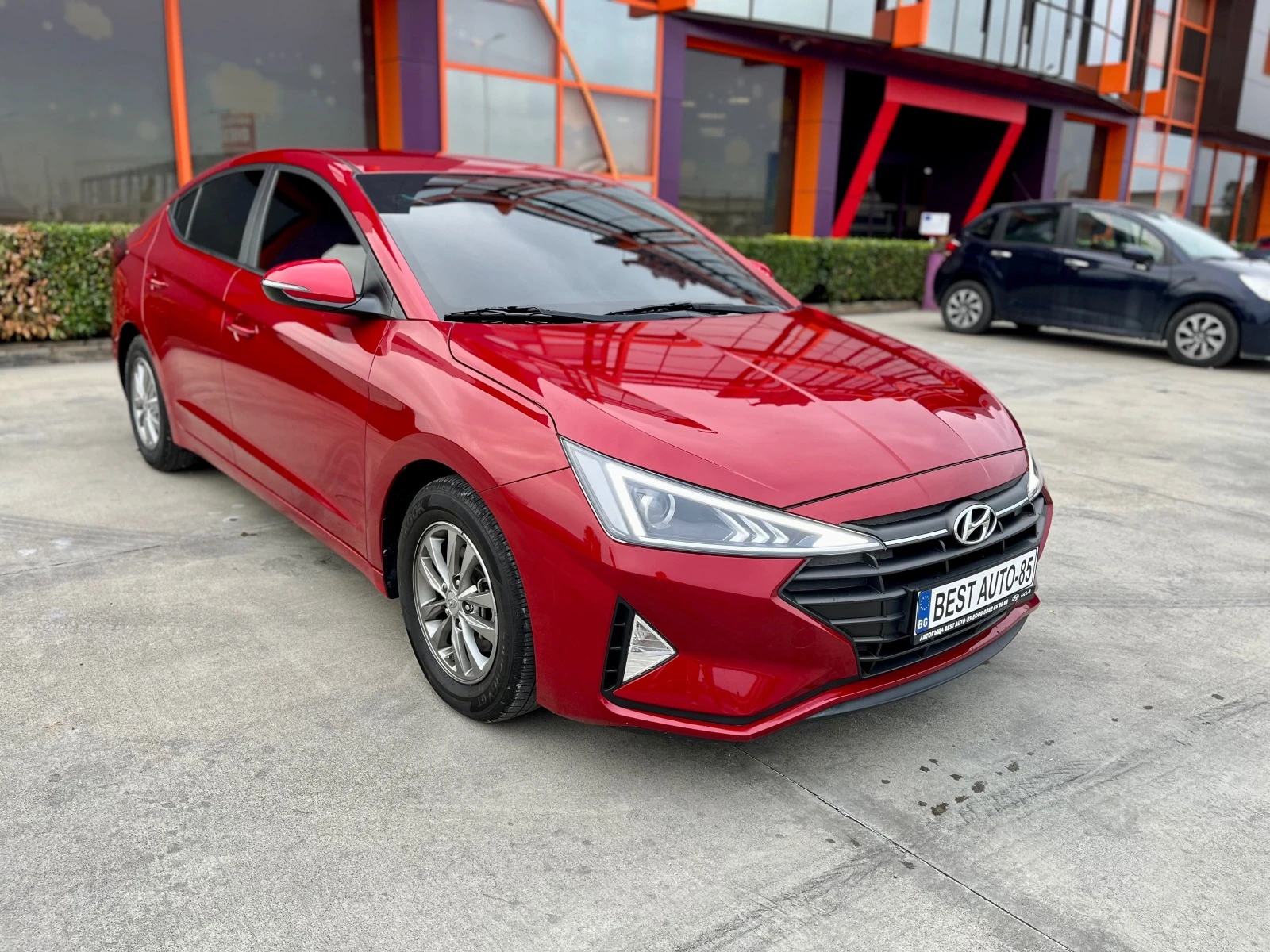 Hyundai Elantra 1.6i газ,подгряване,Keyless go,Гаранция - изображение 3