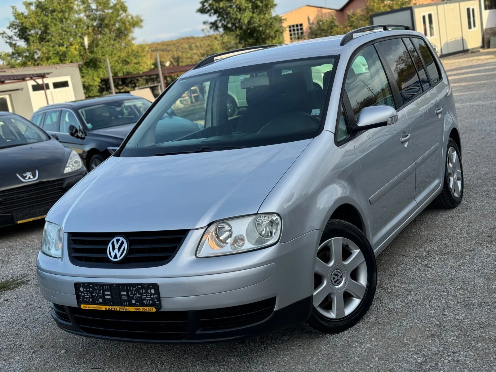 VW Touran 1.9TDI 105кс DSG АВТОМАТИК КЛИМАТРОНИК  - изображение 3