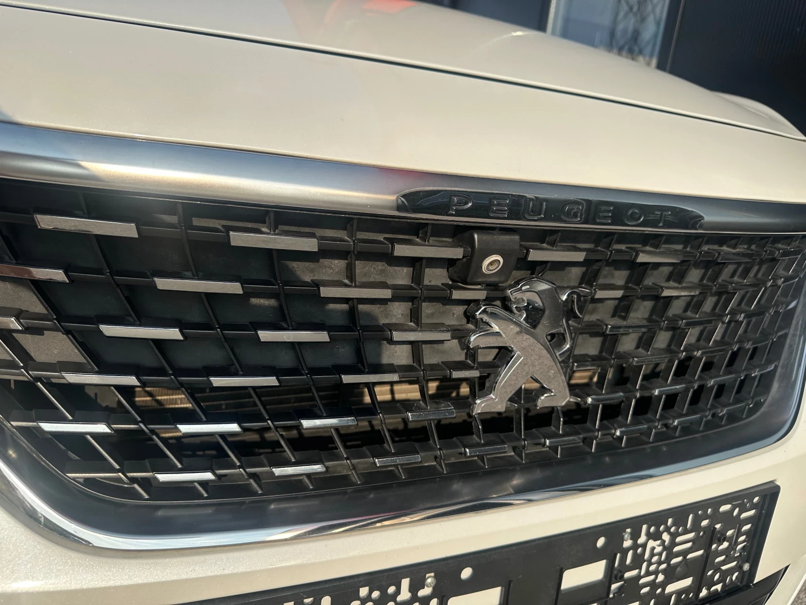 Peugeot 3008 E-eat8 300kc 4x4 GT-Line  Plug-in HYBRID Сер.Истор | Mobile.bg — изображение 15