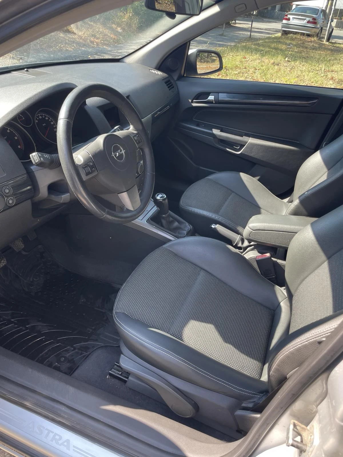 Opel Astra 1.7 CDTI 101 к. с.  - изображение 8