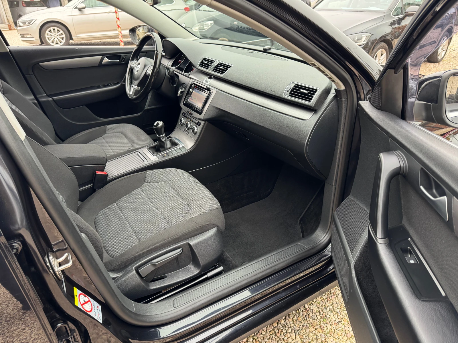 VW Passat 1.6TDI-105 | Mobile.bg   17