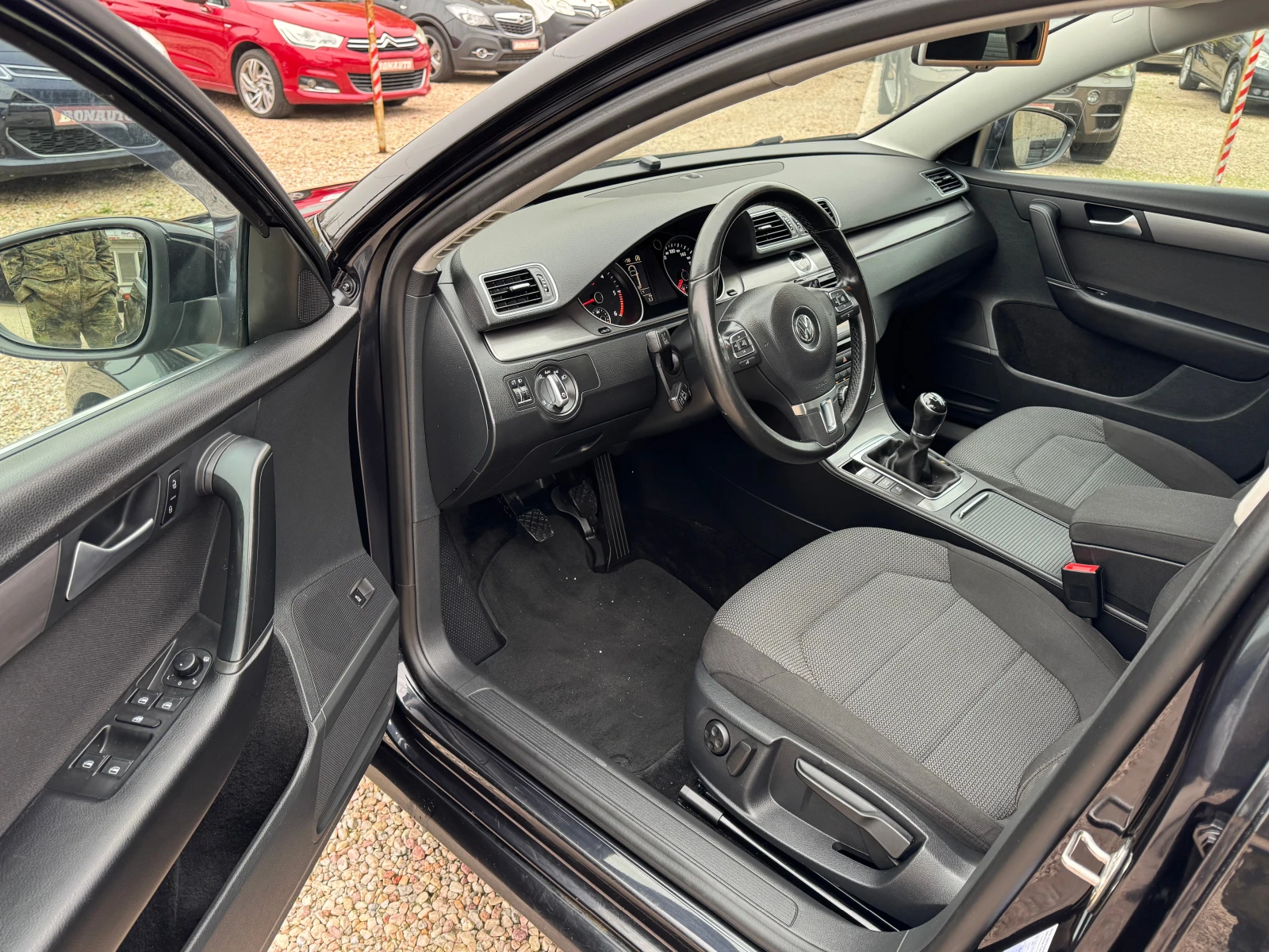 VW Passat 1.6TDI-105 | Mobile.bg   8