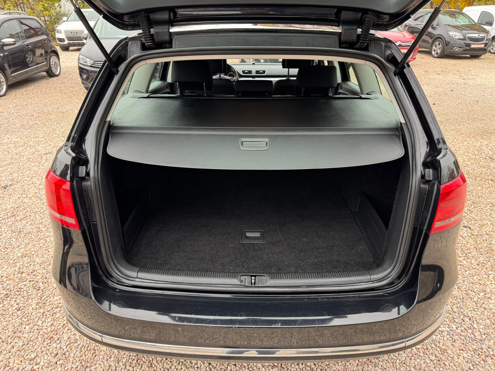 VW Passat 1.6TDI-105 | Mobile.bg   12